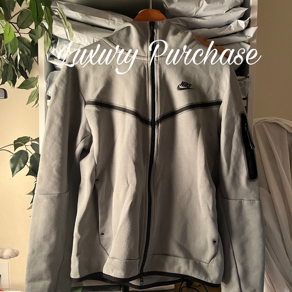 Authentic Nike Tech | Never Worn | Great Quality | Fleece | 1 Day 📦✈️